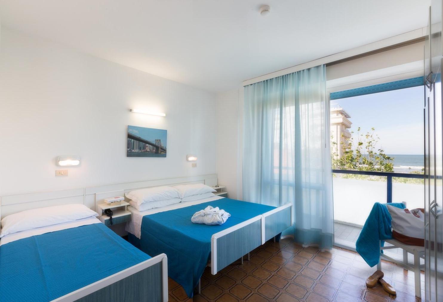 Hotel Taunus - Vista Mare Riccione Exterior foto