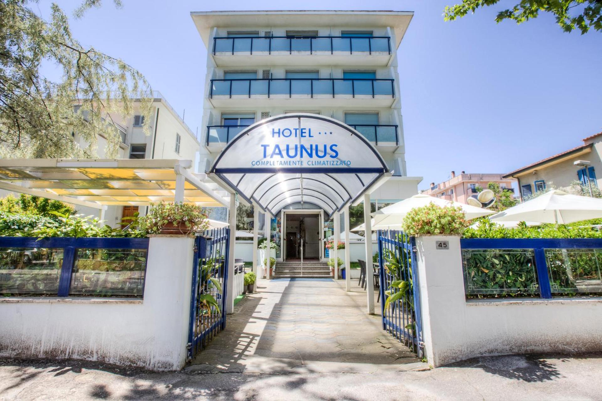 Hotel Taunus - Vista Mare Riccione Exterior foto