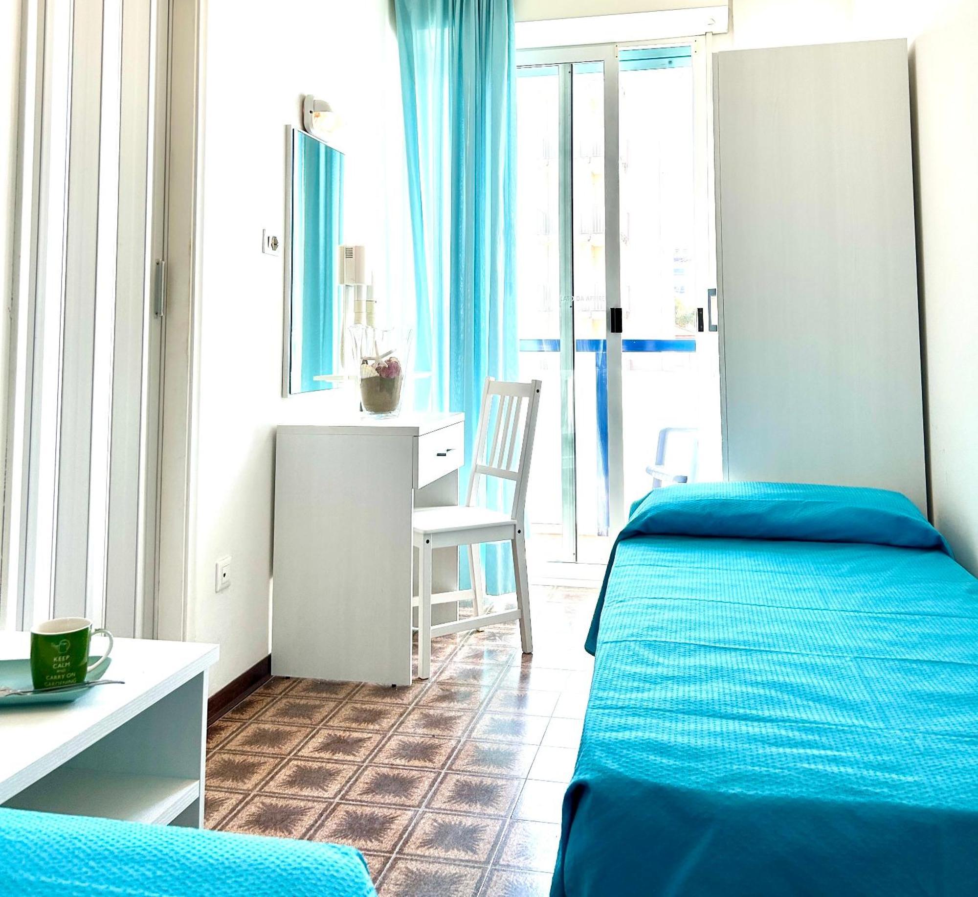 Hotel Taunus - Vista Mare Riccione Exterior foto